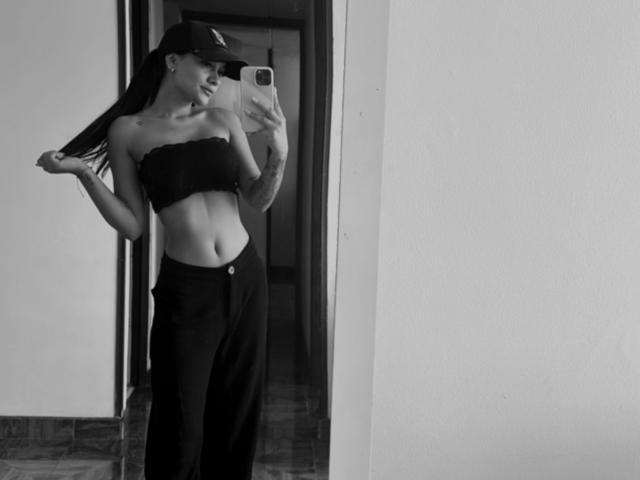 ThaliaAres - Live porn &amp; sex cam - 22420625