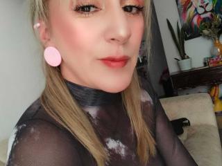 SammyKitty - Live porn &amp; sex cam - 22423485