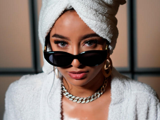 DianaHopson - Live porn &amp; sex cam - 22425025