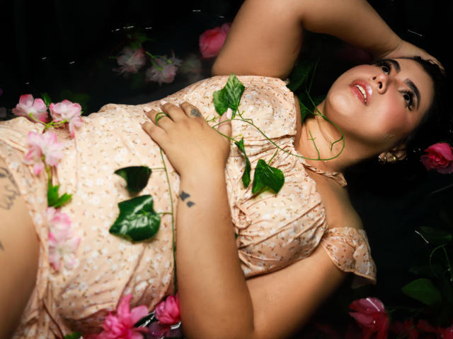 StefaniaFernanda - Sexe cam en vivo - 22425093