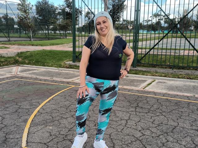 MatureYayita - сексуальная веб-камера в реальном времени - 22425333