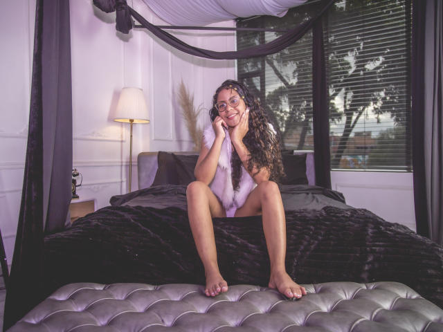 AlissonSmiith - Live porn &amp; sex cam - 22427681