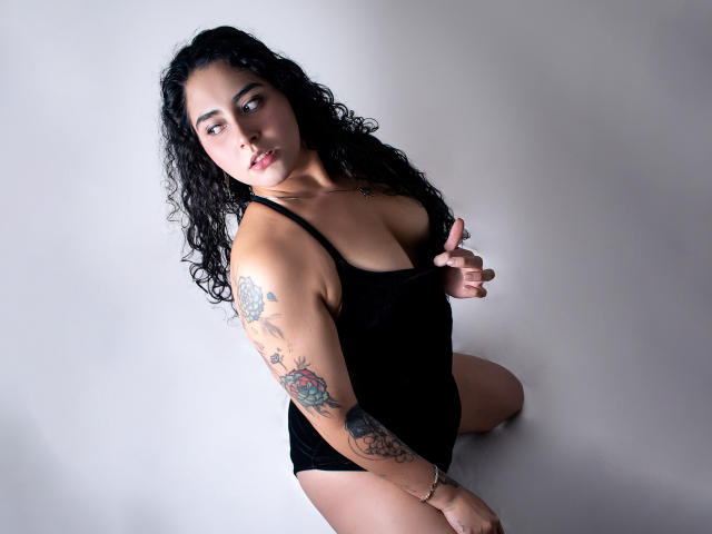 AleeneSaenz - Sexe cam en vivo - 22435553