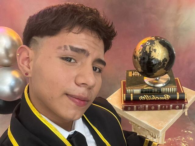 RichiMontes - Live porn &amp; sex cam - 22435925