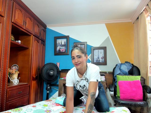 AfroditaHan - Live sexe cam - 22436329