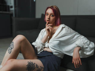 MadelineBeauty - Live porn &amp; sex cam - 22443949