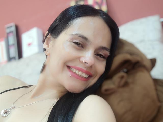 CharlotteCrofort - Live porn &amp; sex cam - 22445501