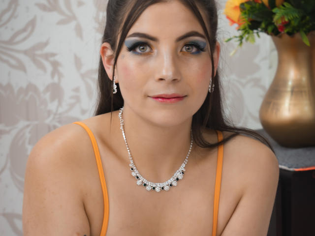 NathalyColmann - сексуальная веб-камера в реальном времени - 22450545