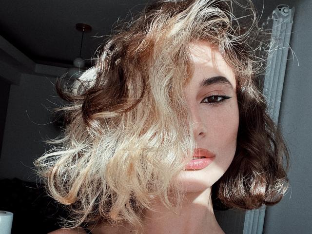 RiaThePainter - Live porn &amp; sex cam - 22451637