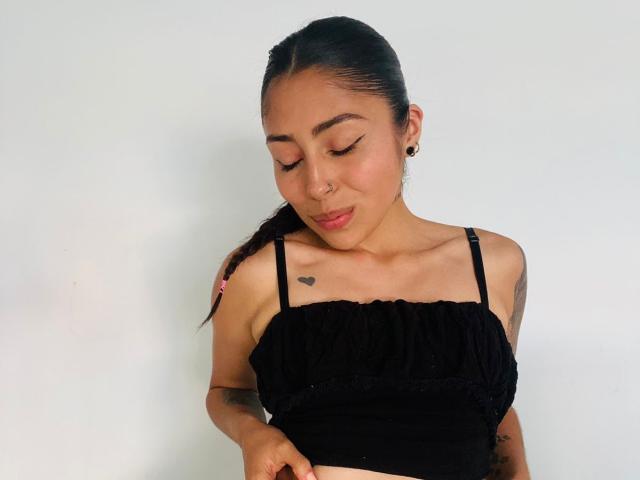 CamilleMorisz - Live porn &amp; sex cam - 22454305