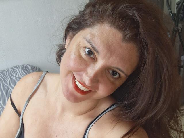 LaFrancaiseJessy - Porno na żywo i seks kamera - 22456221