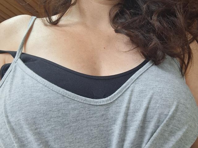 LaFrancaiseJessy - Live porn &amp; sex cam - 22456225