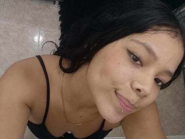 SalmaVitori - Live porn &amp; sex cam - 22457101