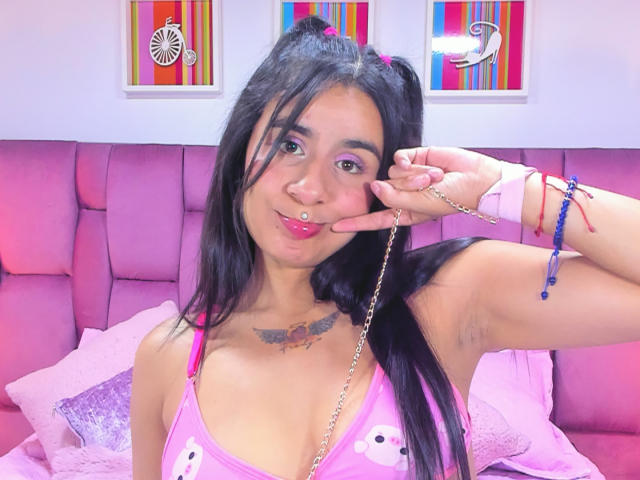 AmberHoks - Live porn &amp; sex cam - 22459097