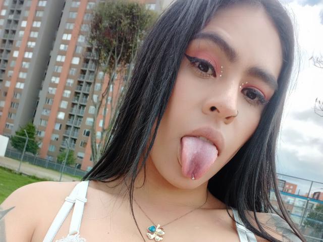 StellaBeckker - פורנו בשידור חי ומצלמת סקס - 22464417