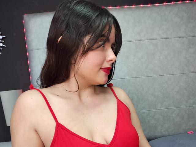 LucianaWest - Live porn &amp; sex cam - 22465329