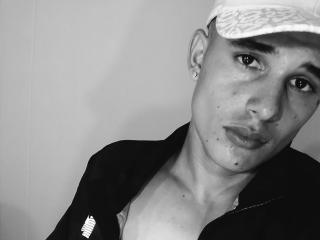 FreddyRomans - Sexe cam en vivo - 22466053