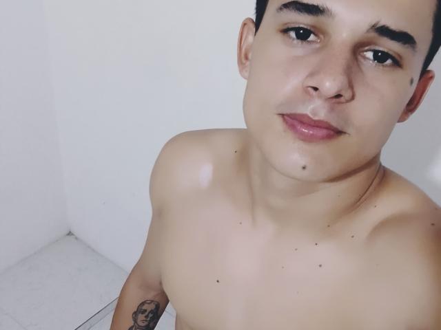 FreddyRomans - Sexe cam en vivo - 22466141