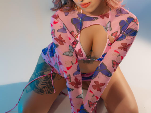 NessPretty - Live porn &amp; sex cam - 22467949