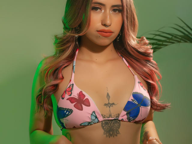 NessPretty - Live porn &amp; sex cam - 22467977