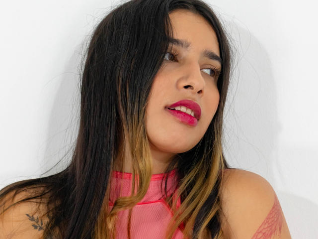 ErikaSweetX - Live porn &amp; sex cam - 22471501