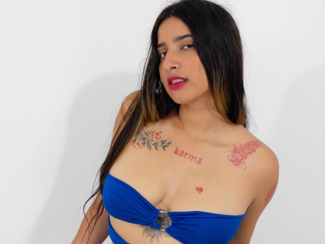 ErikaSweetX - 라이브 포르노 &amp; 섹스 캠 - 22471541