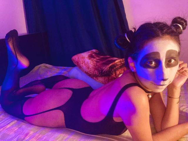 MoonLipsonx - Live porn &amp; sex cam - 22473405
