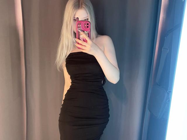 BellaBecky - Live porn &amp; sex cam - 22473417