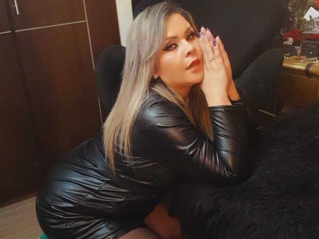 VictoriiaGray - Live porn &amp; sex cam - 22475209