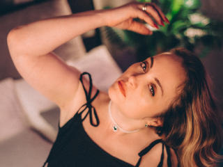 AdelaideRosabel - Live porn &amp; sex cam - 22476769