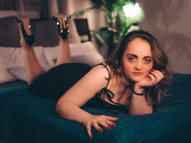 AdelaideRosabel - Live porn &amp; sex cam - 22476773