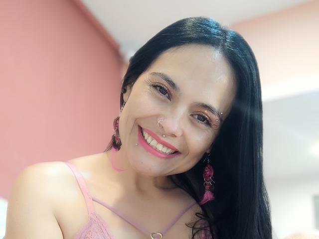 CharlotteCrofort - Live porn &amp; sex cam - 22477737