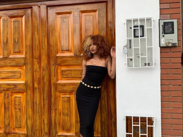 CinthiaWalker - Élő pornó és szexkamera - 22477805