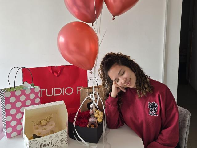 KendallPiierce69 - Élő pornó és szexkamera - 22481189