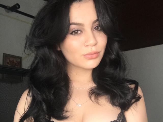 ShantallParis - Live porn &amp; sex cam - 22481289