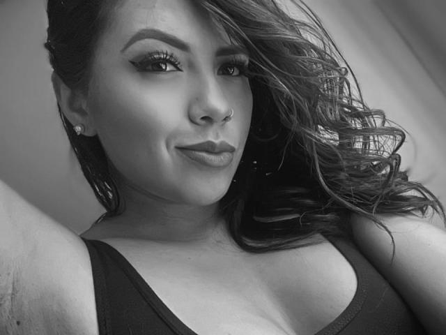 EmilyDurand - сексуальная веб-камера в реальном времени - 22490661