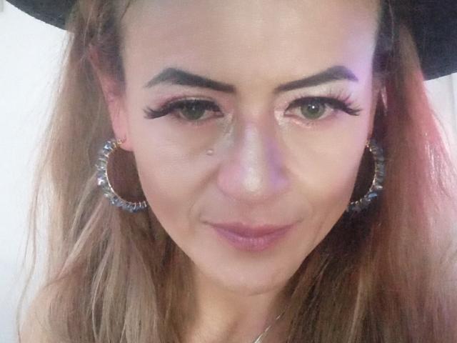 Maghenta - Live Sex Cam - 22491705