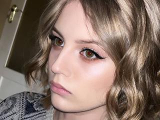 PollyGussie - Live porn &amp; sex cam - 22496857