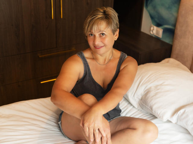 MarieMature - Live porn &amp; sex cam - 22498197