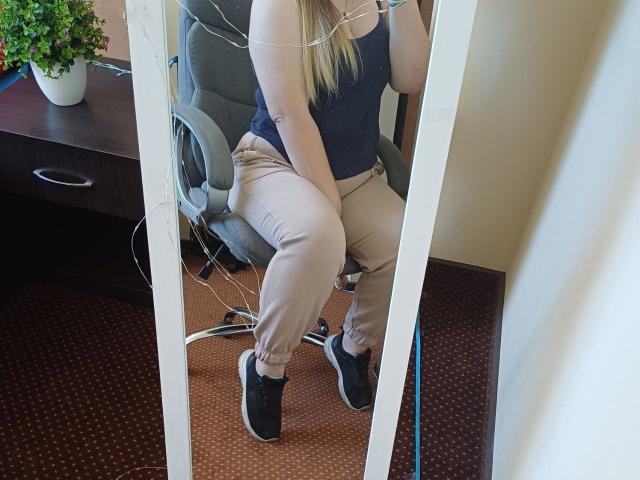 Leiliia - Porno na żywo i seks kamera - 22498465