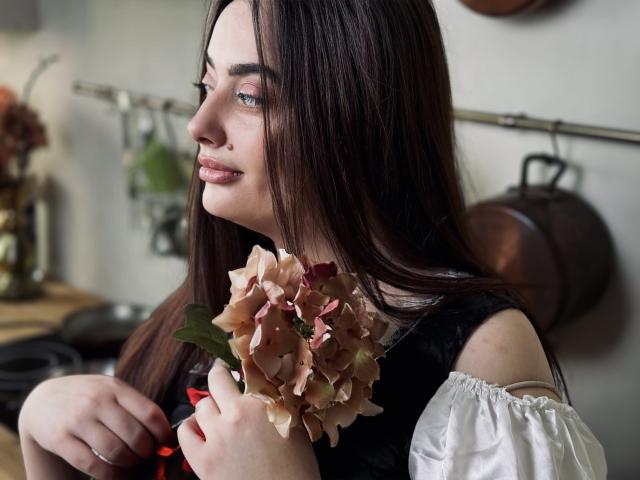 MilanaPrice - Live porn &amp; sex cam - 22500933