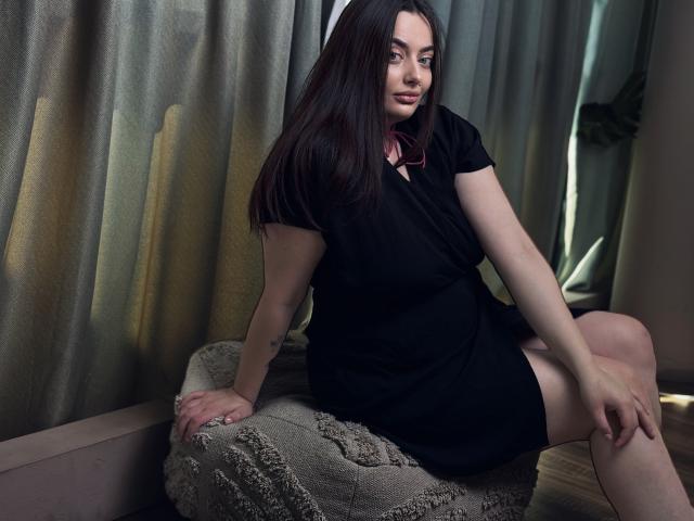 MilanaPrice - Porno na żywo i seks kamera - 22501209