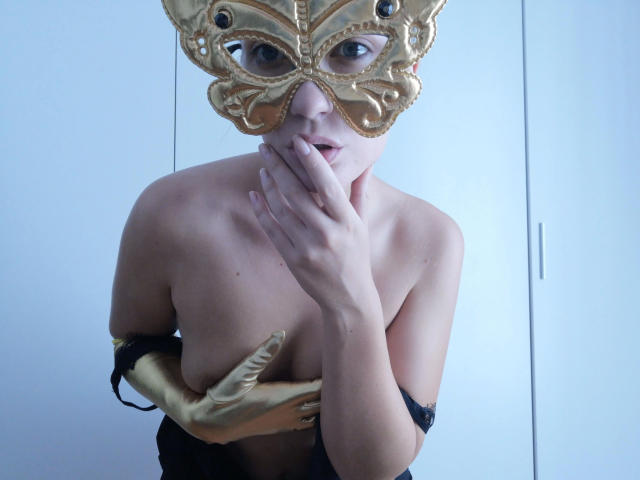 BadBlondie-hot - Live porn &amp; sex cam - 22502221