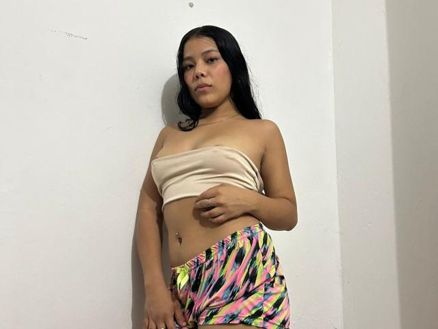 SalmaVitori - Live Sex Cam - 22507549