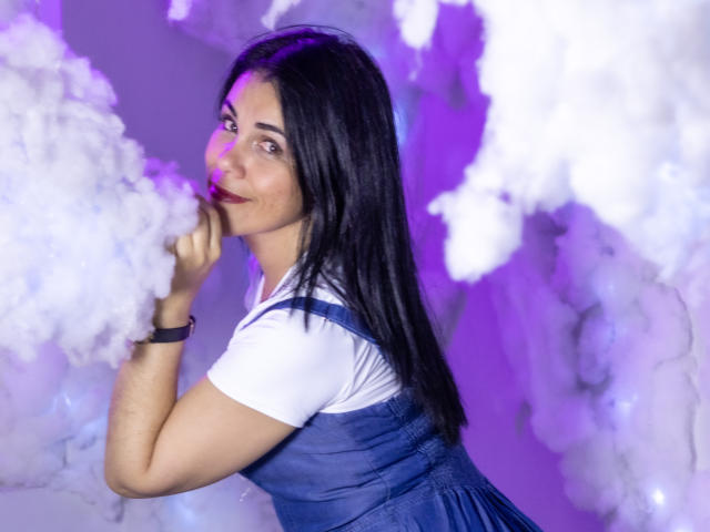 GirasolWalton - Live Sex Cam - 22511757