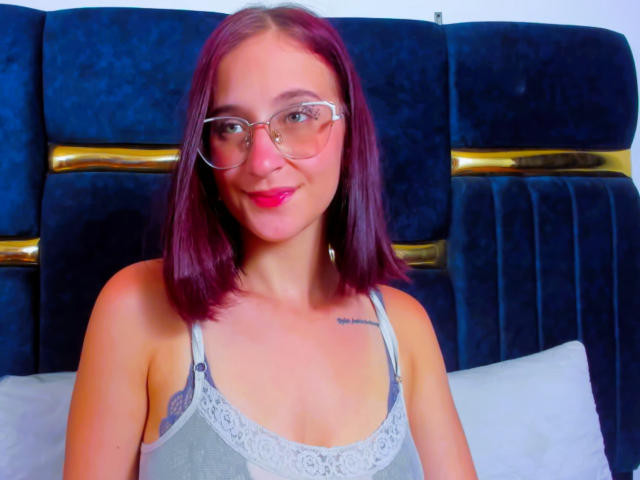 LauraCutee - Live porn &amp; sex cam - 22512973