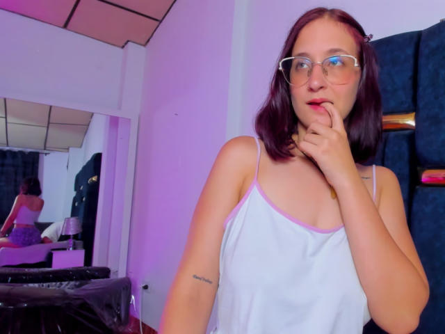 LauraCutee - Sexe cam en vivo - 22513065