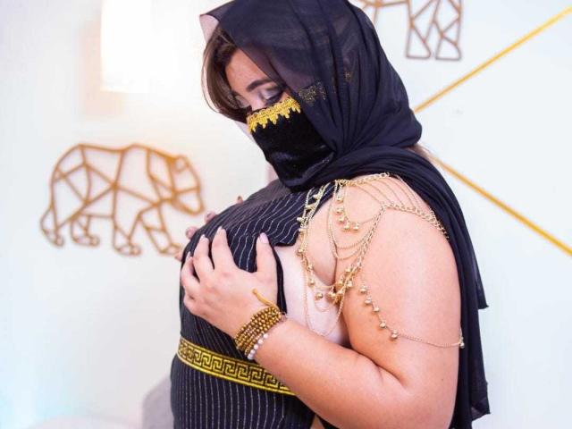 SalmaAzaman - Live sex cam - 22515813