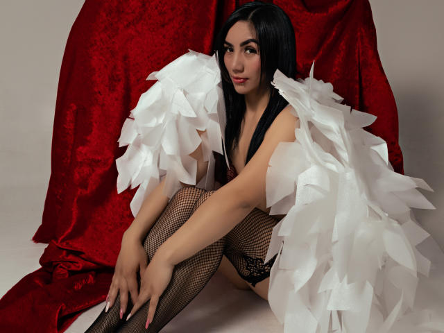 CelesterJones - Live Sex Cam - 22517017