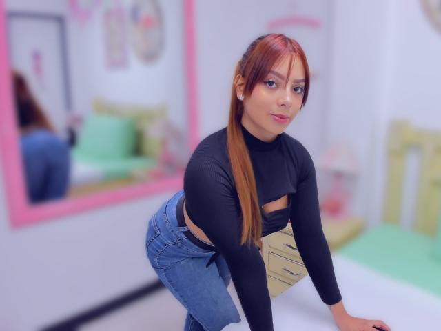 SofiaFoxx - Live porn &amp; sex cam - 22519285
